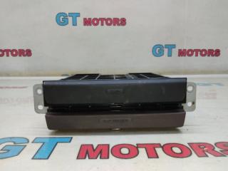 Подстаканник Nissan Presea 1999