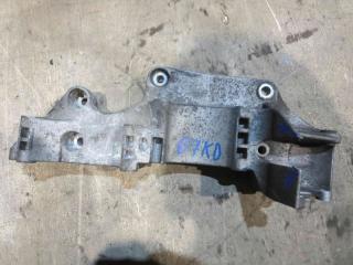 Кронштейн генератора Volkswagen Jetta 2000