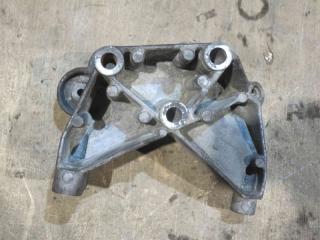 Кронштейн генератора Ford Explorer 1998