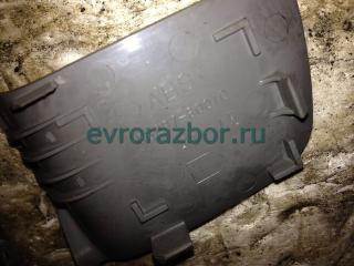 Запчасть заглушка правая Toyota Land Cruiser 2005