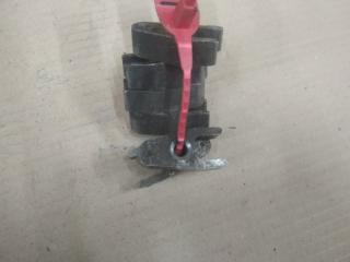 Фото запчасти скоба (кронштейн) крепления форсунки Mercedes-Benz GL 2010 Б/У запчасть Запчасть скоба (кронштейн) крепления форсунки Mercedes-Benz GL 2010