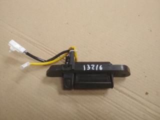 Запчасть ручка крышки багажника Mitsubishi Outlander 2011