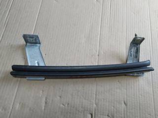 Направляющая стекла задняя правая Ford Explorer 2013