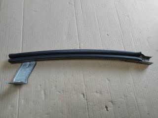 Направляющая стекла задняя правая Ford Explorer 2013