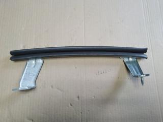 Направляющая стекла задняя левая Ford Explorer 2013