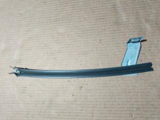 Направляющая стекла задняя правая Ford Explorer 2014