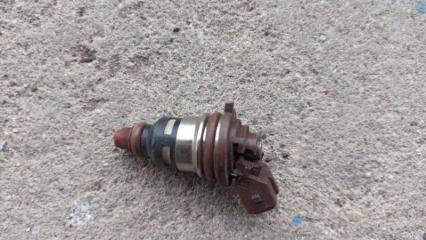 Запчасть форсунка Ford Galaxy 1996 I 2.3 958F9F593BB Б/У Форсунка Ford Galaxy 1996 I 2.3 958F9F593BB Б/У