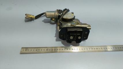 Замок багажника Ford Explorer 2011 Б/У Замок багажника Ford Explorer 2011