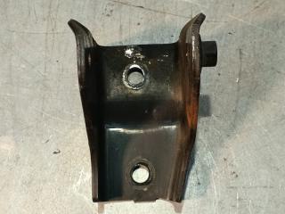 Запчасть кронштейн двигателя передний Jeep Compass 2008