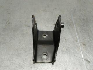 Запчасть кронштейн двигателя передний Jeep Compass 2008