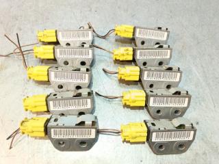 Запчасть датчик airbag правый Nissan X-Trail 2003