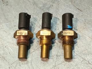 Датчик температуры охлаждающей жидкости Mercedes-Benz C 2001 Б/У Датчик температуры охлаждающей жидкости Mercedes-Benz C 2001