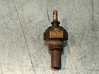 Датчик температуры охлаждающей жидкости Mercedes-Benz C 1998 Б/У Датчик температуры охлаждающей жидкости Mercedes-Benz C 1998