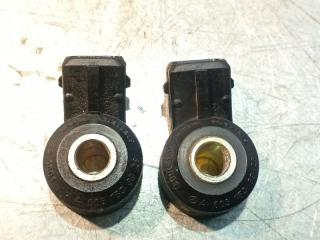 Фото запчасти датчик детонации Mercedes-Benz C 1995 Б/У запчасть Запчасть датчик детонации Mercedes-Benz C 1995