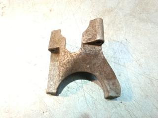 Запчасть кронштейн топливного фильтра Citroen C5 2002