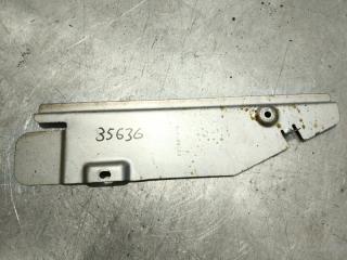 Фото запчасти защита кпп Chevrolet Tahoe 2016 Б/У запчасть Запчасть защита кпп Chevrolet Tahoe 2016