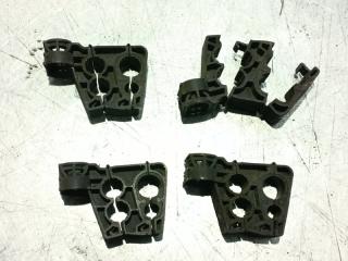 Фото запчасти кронштейн Chevrolet Tahoe 2016 Б/У запчасть Запчасть кронштейн Chevrolet Tahoe 2016