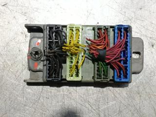 Запчасть короб предохранителей Kia Sorento 2004