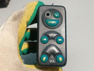 Запчасть пульт управления мультимедиа задний Land Rover Discovery 2000