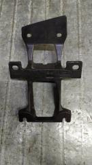 Запчасть кронштейн подножки передний правый Land Rover Range Rover