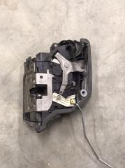 Запчасть замок передний правый BMW 7