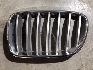 Декоративная решетка передняя левая BMW X3