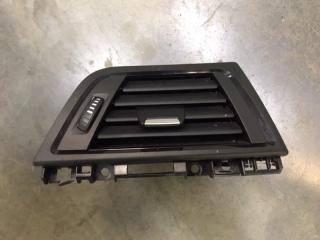 Вентиляционная решетка передняя правая BMW 3 03.13.2013