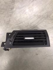 Вентиляционная решетка передняя правая BMW X3 10.24.2011
