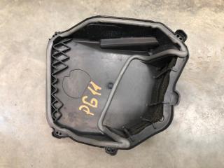 Запчасть крышка корпуса с фильтром грубой очистки BMW M6 2016