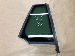 Боковое стекло двери неподвиж. правое BMW 5