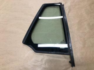 Боковое стекло двери неподвиж. правое BMW 5