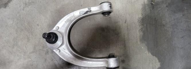 Поперечный рычаг Вх передний левый BMW M6