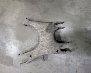 Качающийся рычаг задняя левая BMW M6