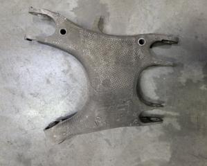 Качающийся рычаг задняя правая BMW M5