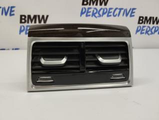 Вентиляционная решетка задняя BMW 7