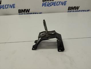 Замок верхняя часть правый BMW M6 2013