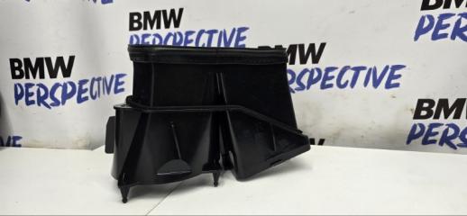 Запчасть воздуховод задний правый Porsche Cayman 2022