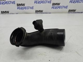 Запчасть коробка воздухопритока BMW M5 2018