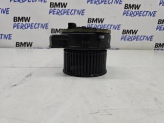 Вентилятор отопителя BMW M5 2018