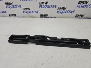 Запчасть планка крепления левая BMW M5 2018