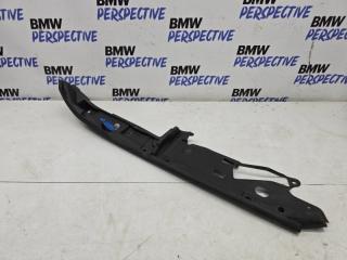 Уплотнитель крыла правый BMW 6-серия