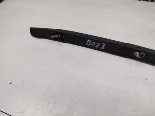 Рейлинг на крышу правый Q8 2020 4MN