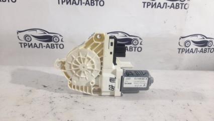 Запчасть мотор стеклоподъемника передний левый Audi Q7 2005-2015
