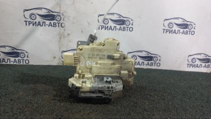 Запчасть замок двери передний левый Audi Q7 2008
