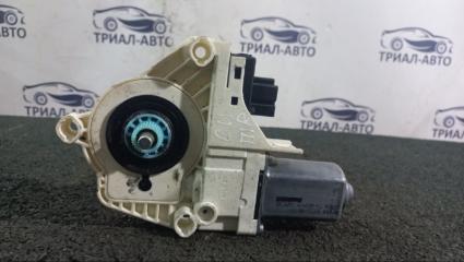 Запчасть мотор стеклоподъемника задний правый Audi Q7 2008