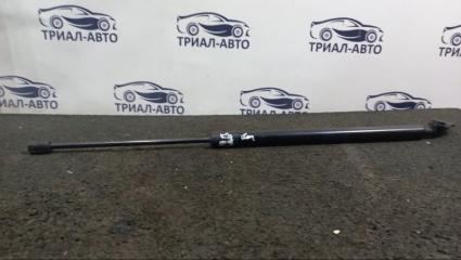 Запчасть амортизатор багажника Volkswagen Touareg 2011