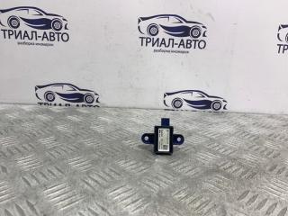 Запчасть датчик удара Mercedes E-Class 2010