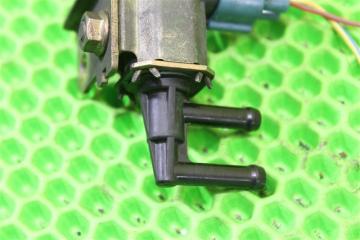 Клапан вакуумный K5T48479 Клапан вакуумный K5T48479