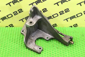 Кронштейн насоса ГУР Subaru Legacy BH5 EJ202 Кронштейн насоса ГУР Subaru Legacy BH5 EJ202