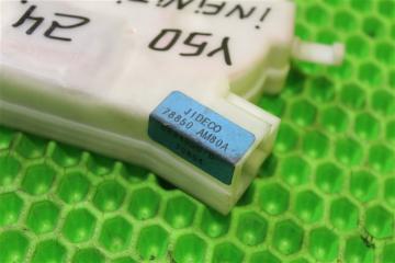 Замок лючка бензобака M35 2007 Y50 VQ35DE